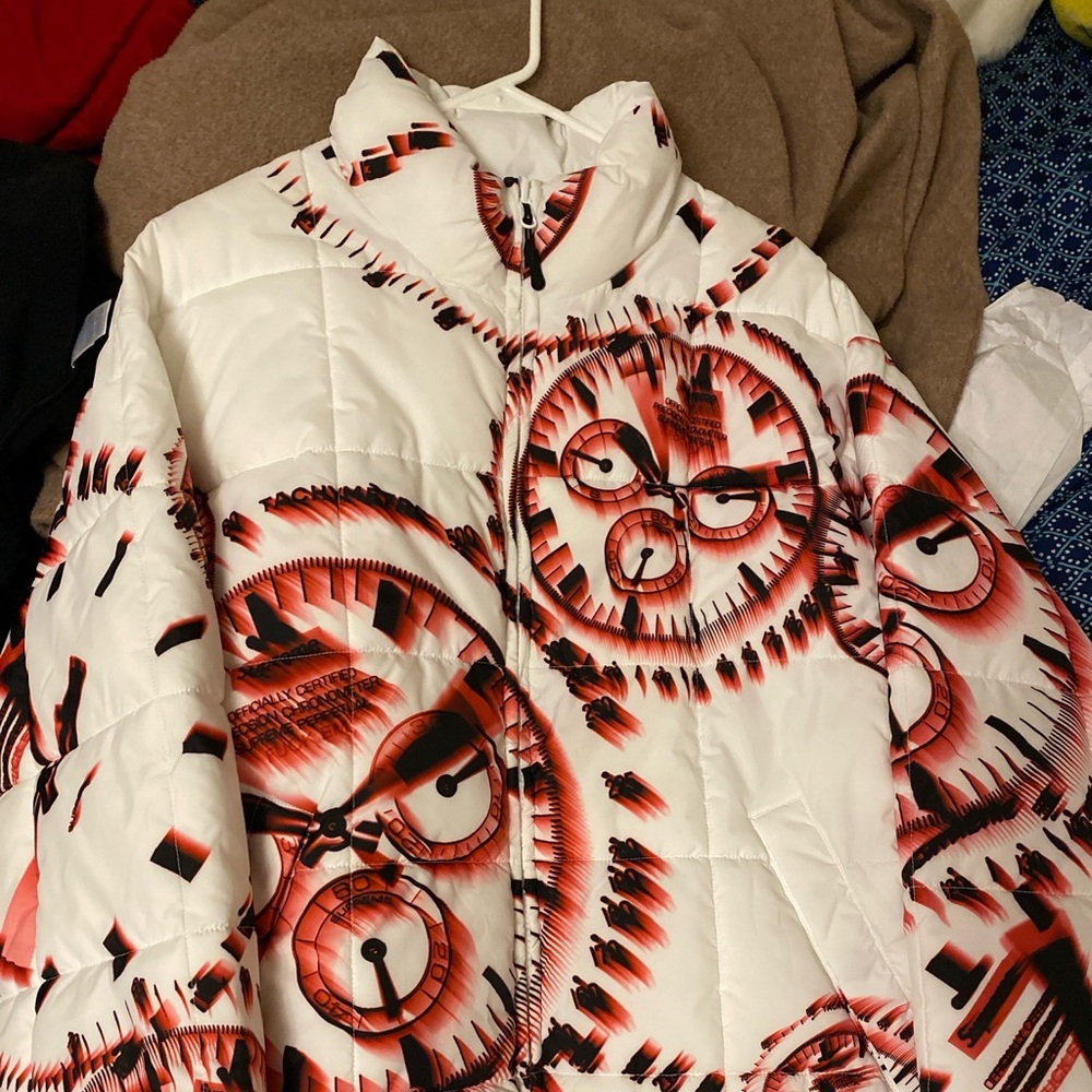 Supreme white watch puffer